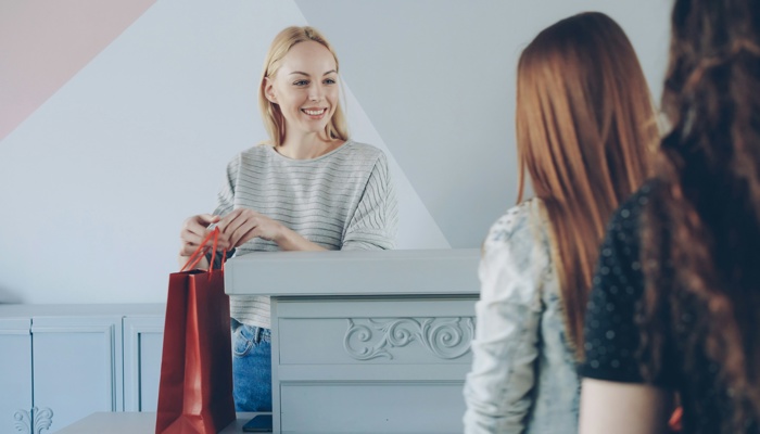 8 Questions to Ask Before a “Treat Yourself” Purchase (So It Doesn’t Turn Into Clutter)